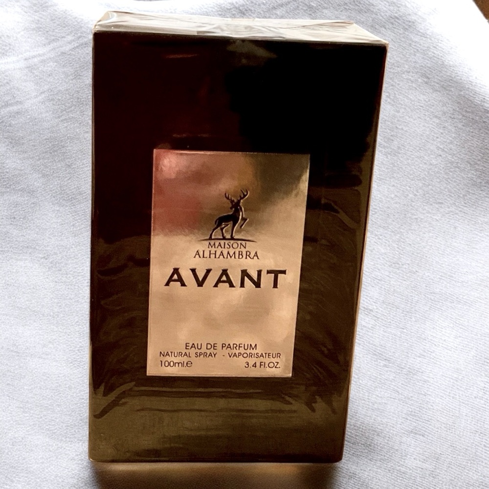 MAISON ALHAMBRA AVANT Eau De Parfum Natural Spray for MEN 3.4 fl oz.